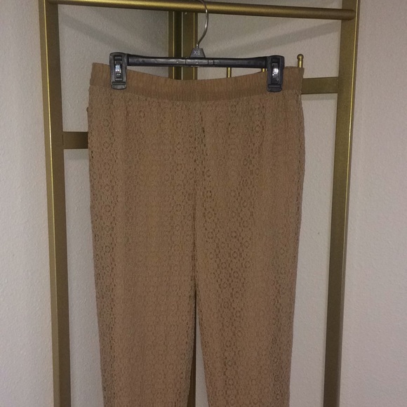 Chico’s Pull On Lace Ankle Pants - Picture 5 of 15